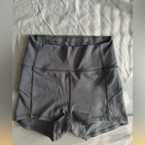 Lululemon size 4 shorts